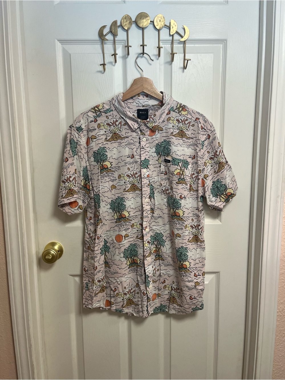 RVCA Men’s Short-Sleeve Tropical Print Shirt in Light Pink